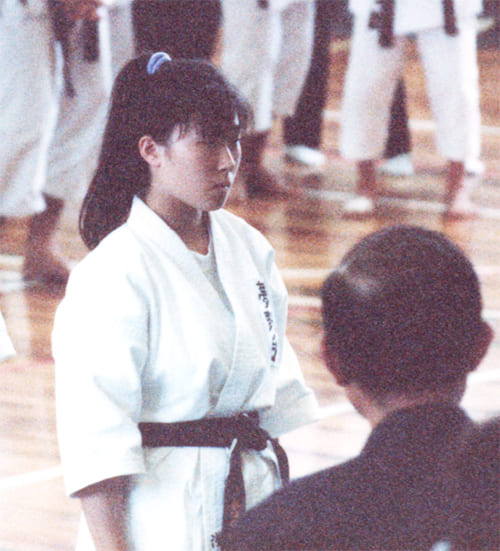 関綾乃　プロフィール写真01